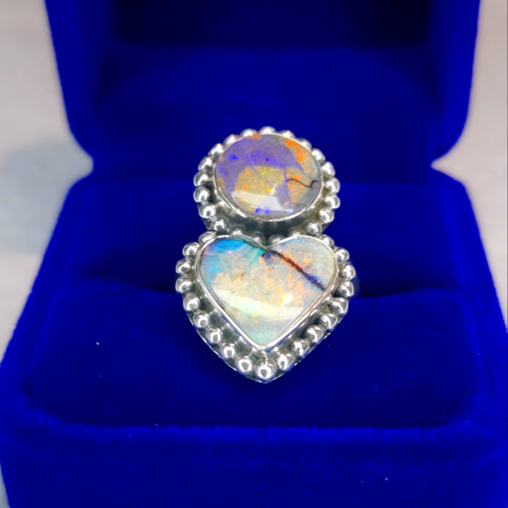 Round/Heart-Shaped Opal Silver Ring - image 3